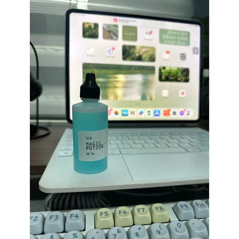 SOCIAL CLIMBER NAILS MAGIC POTION
